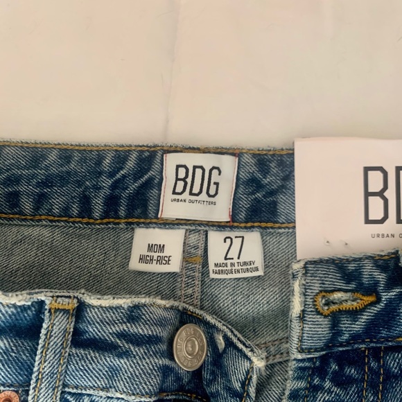 COPY - BDG High Waisted Mom Jean - Picture 5 of 5